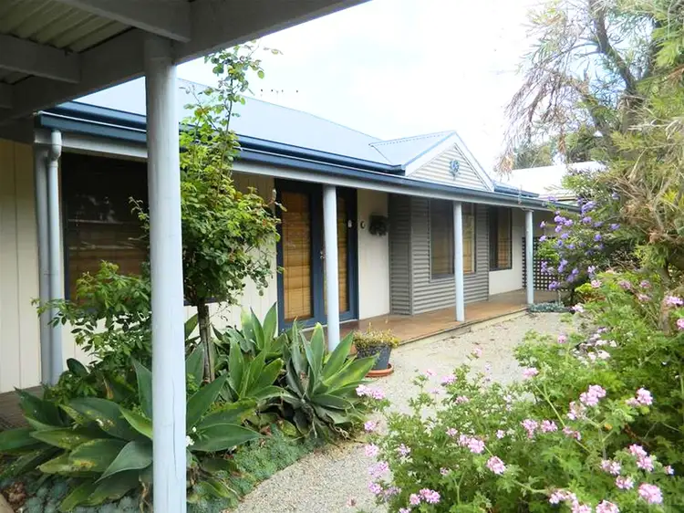 7 Edith Court, St Leonards VIC 3223