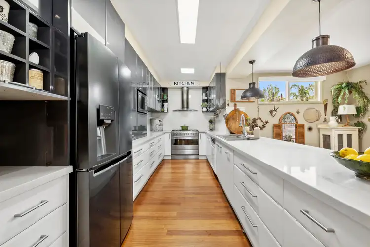 Fifth view of Homely house listing, 6 Wagstaff Street, Mount Waverley VIC 3149