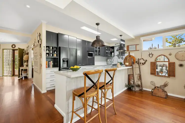 Sixth view of Homely house listing, 6 Wagstaff Street, Mount Waverley VIC 3149