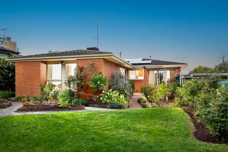 15 Grevillea Road, Doncaster East VIC 3109