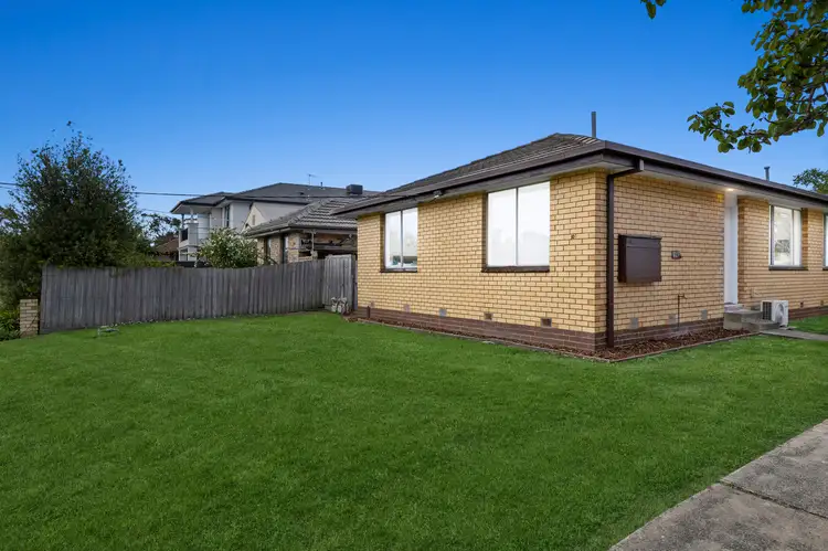 1/10 Milton Avenue, Clayton South VIC 3169