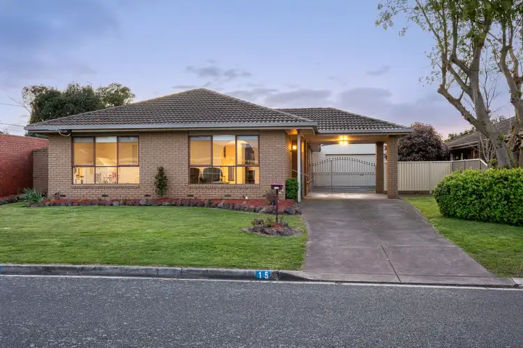 15 Cedar Avenue, Alfredton VIC 3350