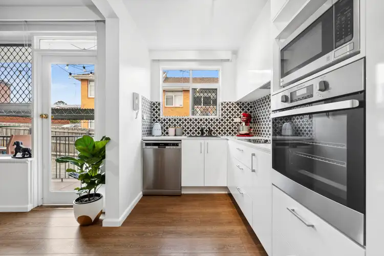 Second view of Homely apartment listing, 8/6 Osborne Avenue, Glen Iris VIC 3146