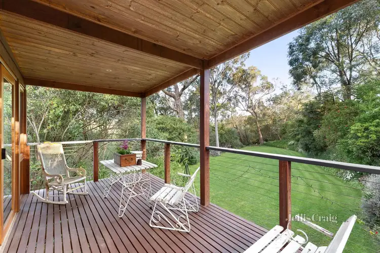11 Bradleys Lane, North Warrandyte VIC 3113