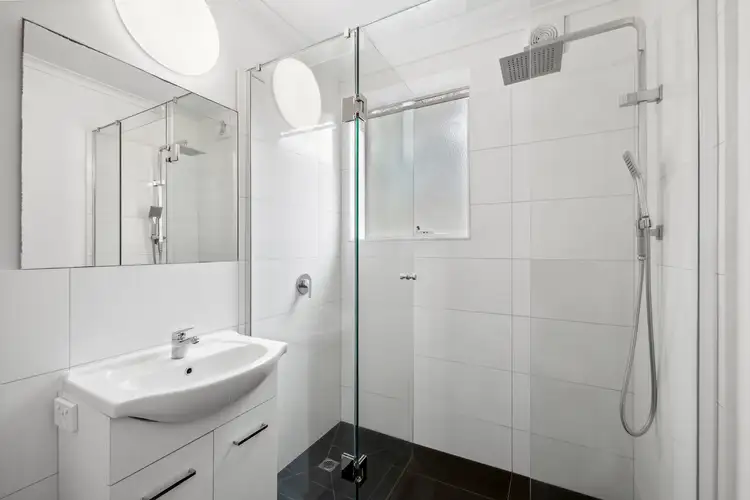 Fifth view of Homely apartment listing, 10/1 Heath Avenue, Oakleigh VIC 3166