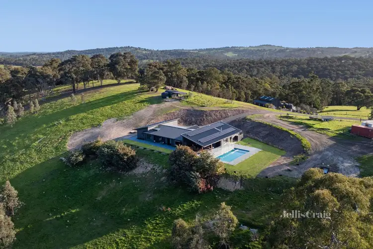 65 Gills Road, Watsons Creek VIC 3097