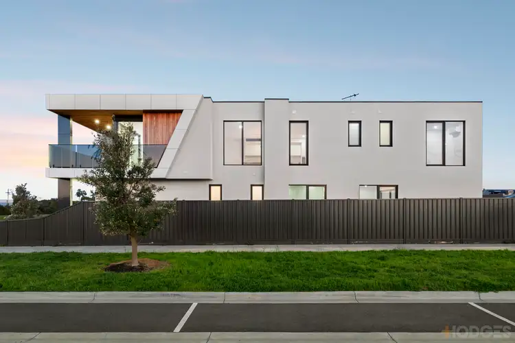 1 Swain Walk, St Leonards VIC 3223
