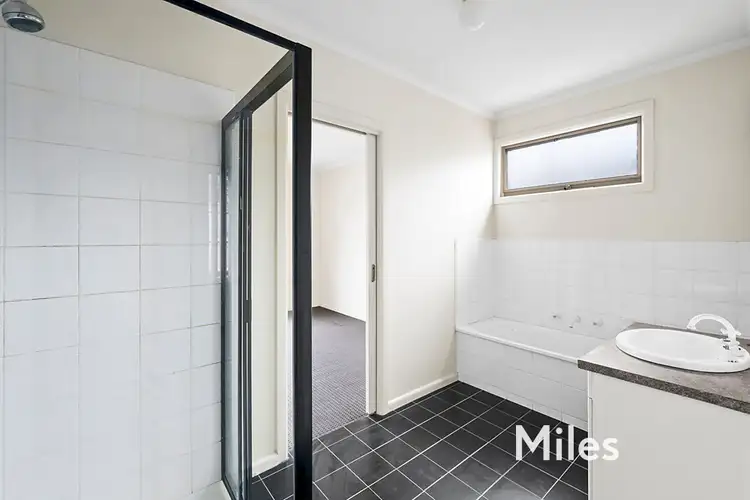 Fourth view of Homely unit listing, 4/111 Martins Lane, Viewbank VIC 3084