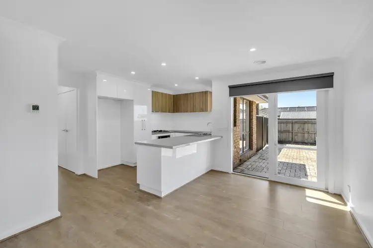 Third view of Homely house listing, 7 Bevan Court, Pakenham VIC 3810