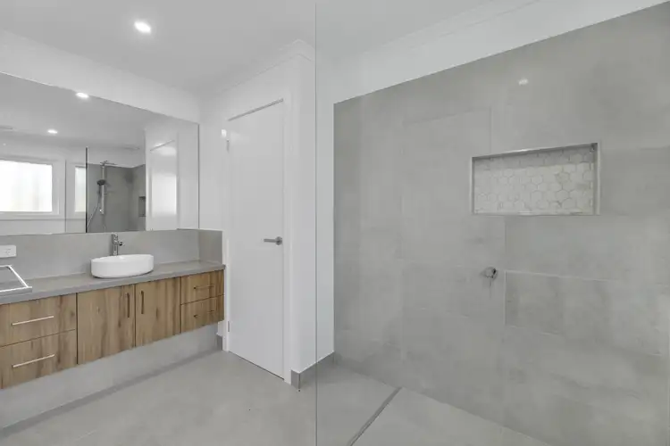 Fourth view of Homely house listing, 7 Bevan Court, Pakenham VIC 3810