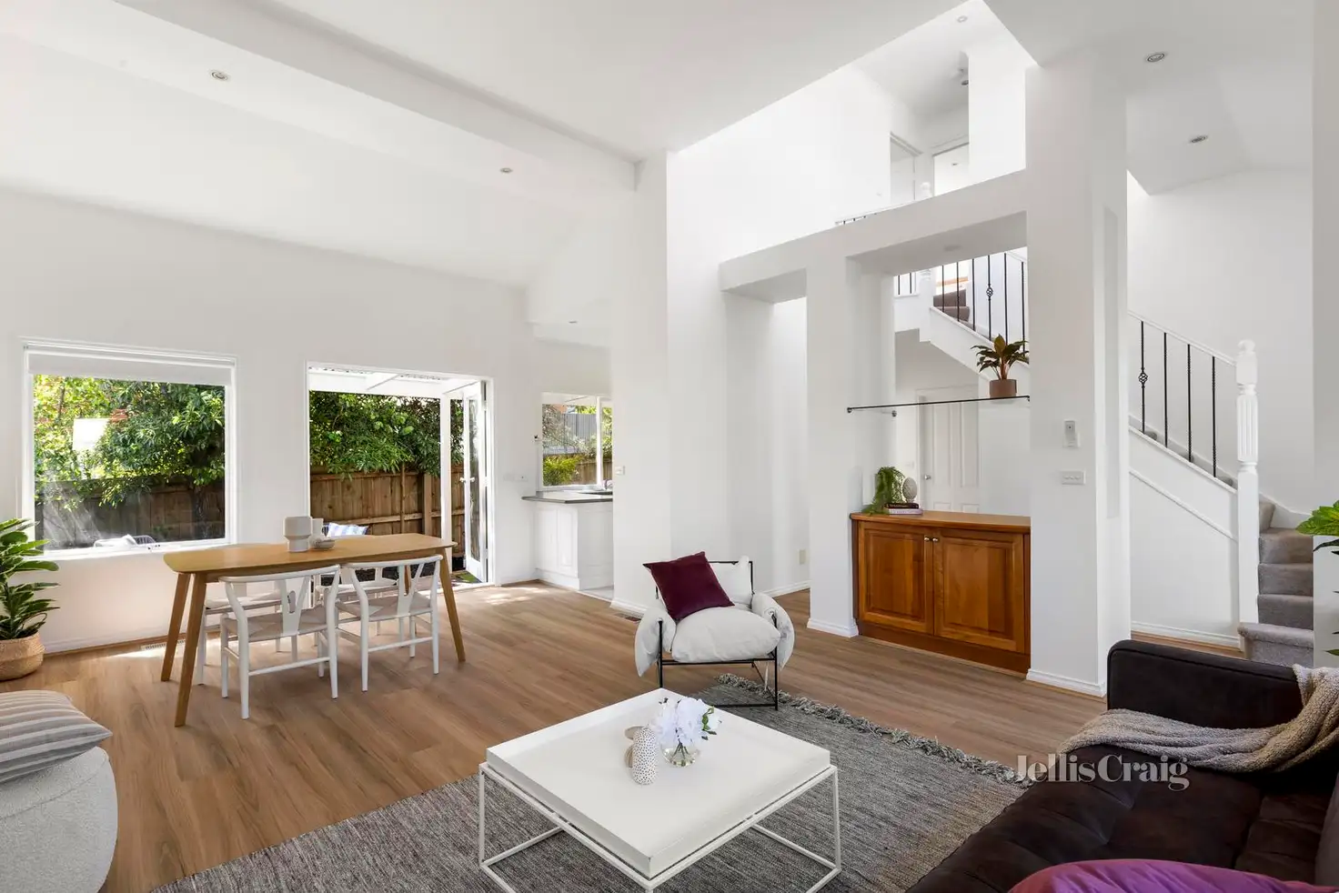 Main view of Homely townhouse listing, 2/18 Linden Avenue, Ivanhoe VIC 3079