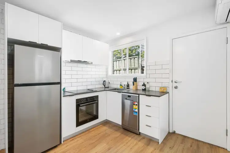 Second view of Homely unit listing, 3/8 Dale St, Kennington VIC 3550