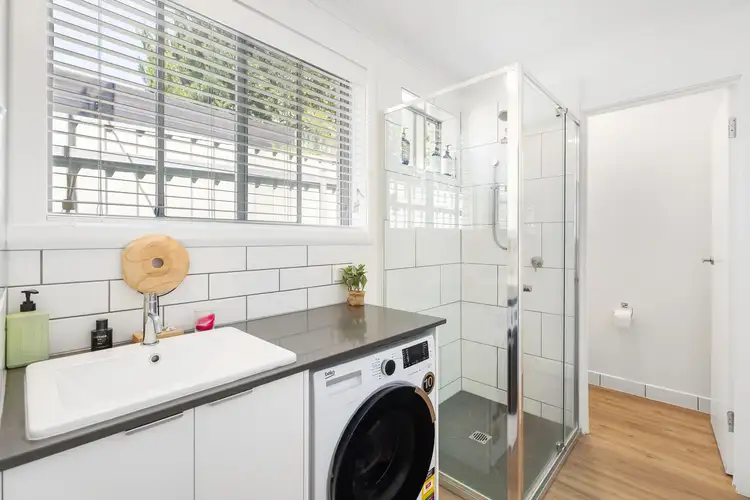 Fifth view of Homely unit listing, 3/8 Dale St, Kennington VIC 3550