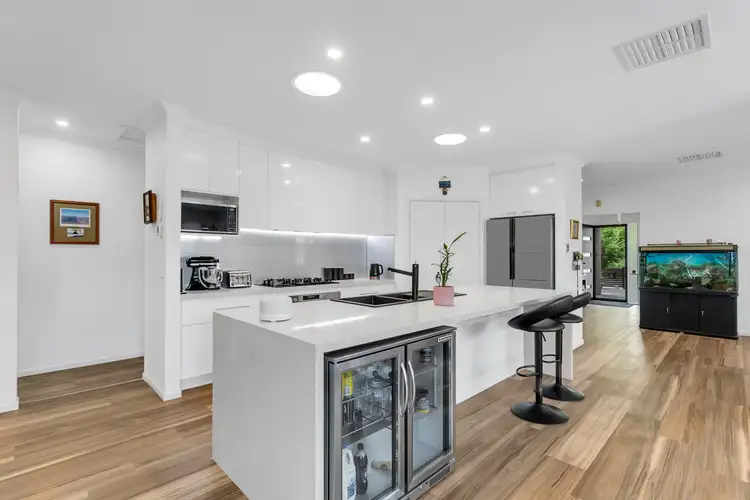 Third view of Homely house listing, 5 Riley Court, Pakenham VIC 3810