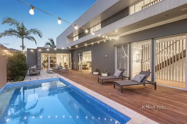 24 Haydens Road, Beaumaris VIC 3193