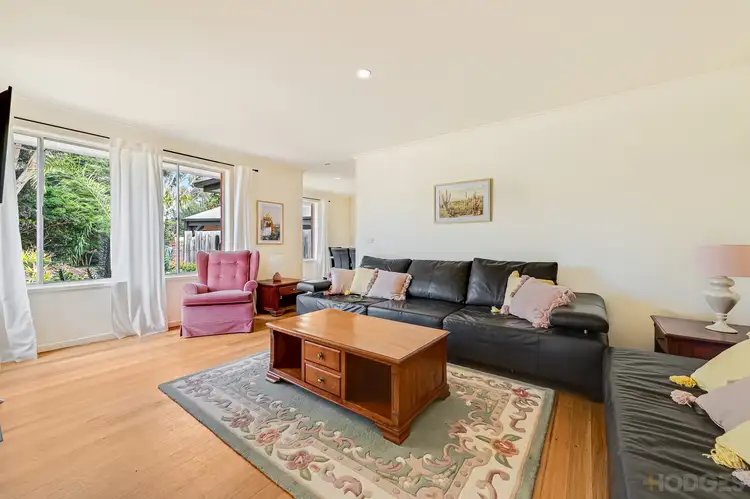 Second view of Homely house listing, 1 Murray Court, Werribee VIC 3030