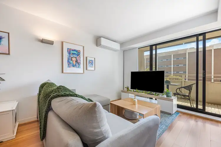 Fifth view of Homely apartment listing, 605/377 Burwood Road, Hawthorn VIC 3122