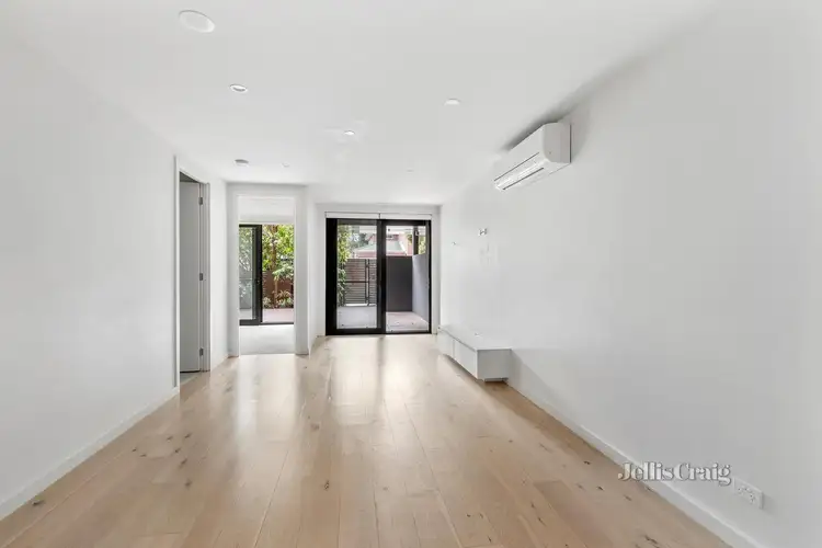 Fourth view of Homely apartment listing, 2/15 Vickery Street, Bentleigh VIC 3204