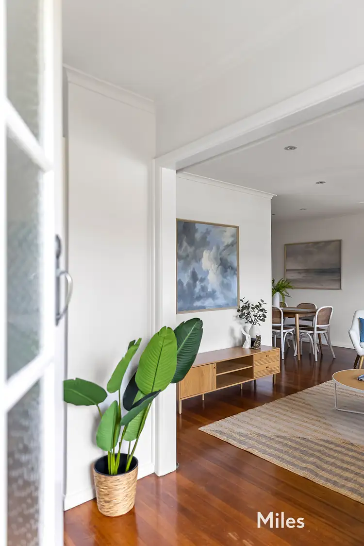 Third view of Homely unit listing, 2/360 Upper Heidelberg Road, Ivanhoe VIC 3079