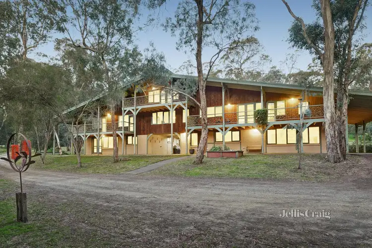 2 Wild Cherry Drive, Eltham VIC 3095