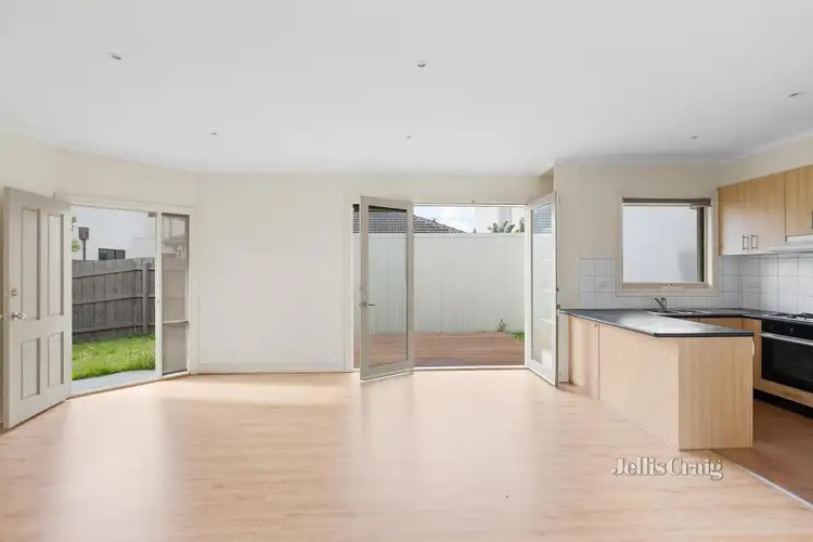 Fourth view of Homely townhouse listing, 2/104 Parkmore Road, Bentleigh East VIC 3165