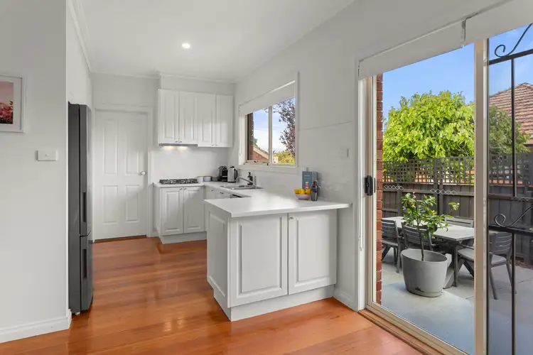 Fifth view of Homely unit listing, 2/15 Hillcrest Avenue, Chadstone VIC 3148