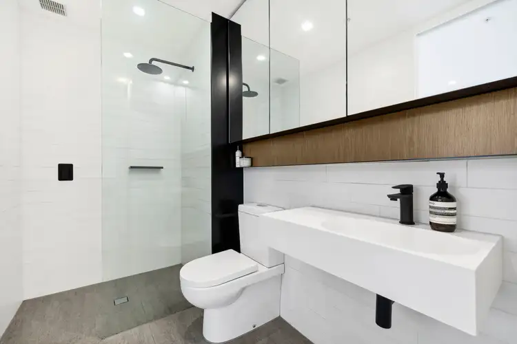 Fifth view of Homely apartment listing, 102/83-85 Drummond Street, Oakleigh VIC 3166