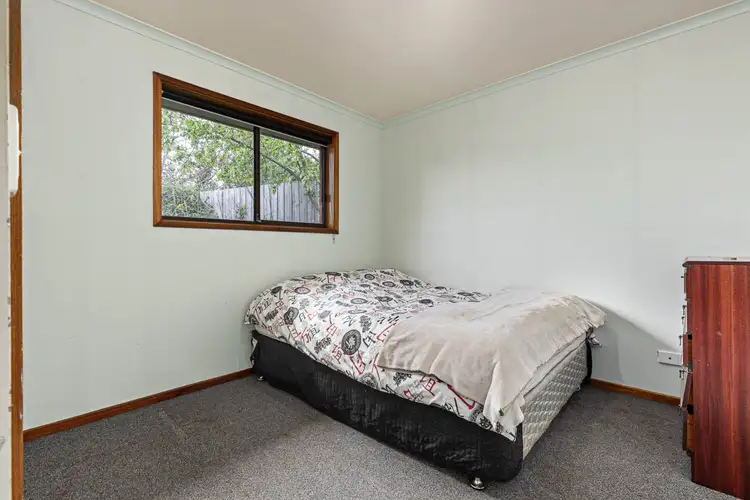 Sixth view of Homely house listing, 9 Dianne Court, Canadian VIC 3350