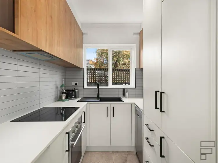 Second view of Homely apartment listing, 5/15 Gardenia Road, Gardenvale VIC 3185