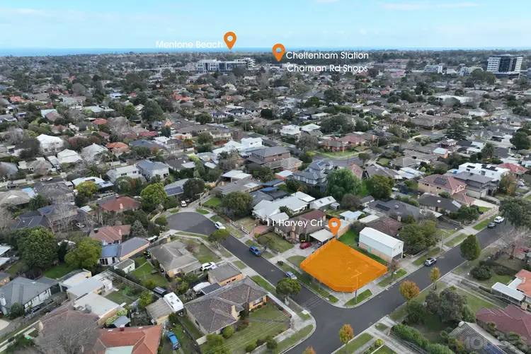 11 Harvey Court, Cheltenham VIC 3192