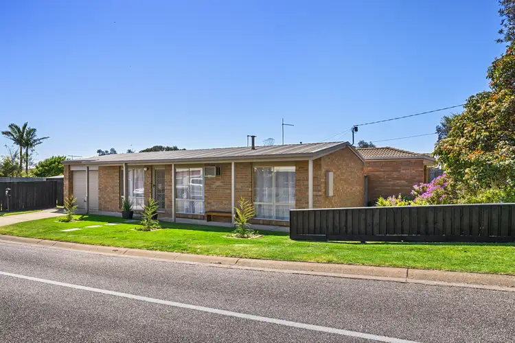 176 Sixth Avenue, Rosebud VIC 3939