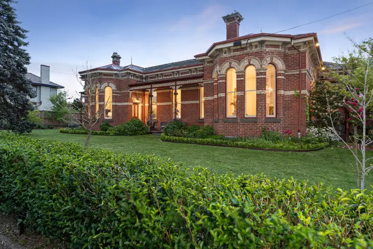 204 Mill Street, Lake Wendouree VIC 3350