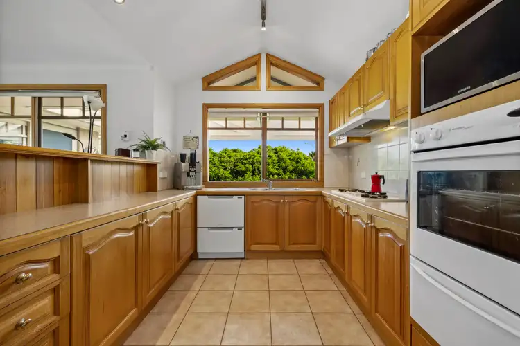 Fourth view of Homely house listing, 4 Portsea Place, Narre Warren VIC 3805