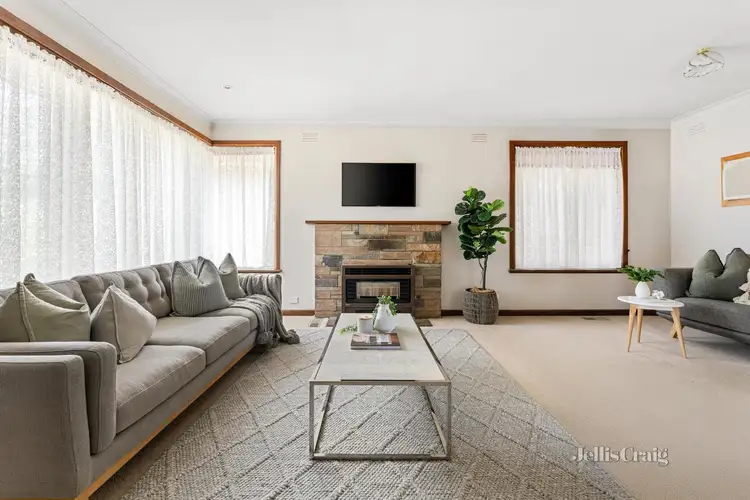 Second view of Homely house listing, 5 Camelia Grove, Cheltenham VIC 3192