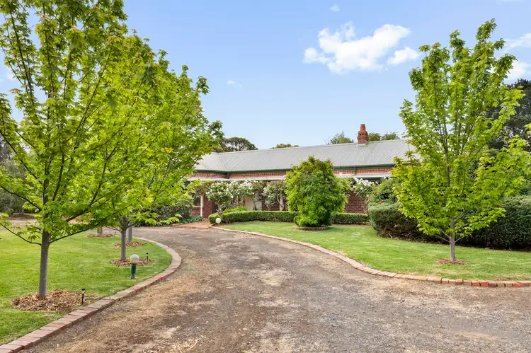 1 Fontaine Court