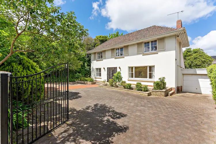 136 Mont Albert Road, Canterbury VIC 3126
