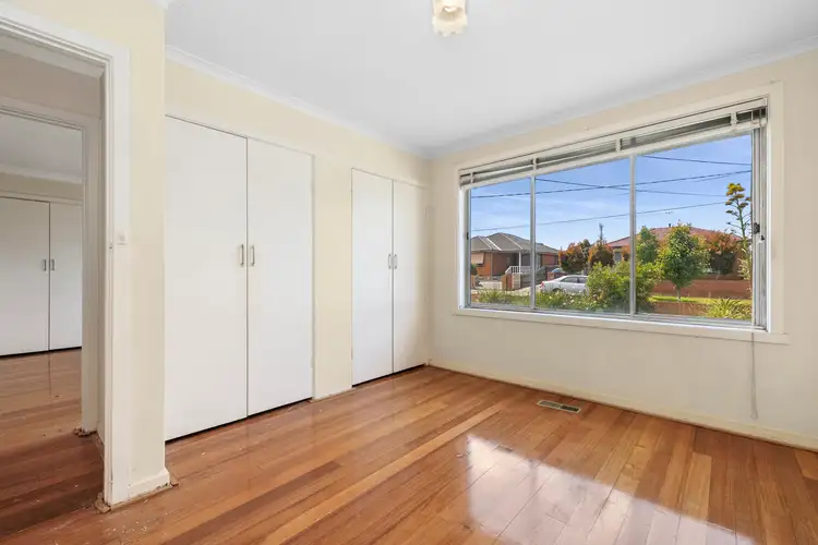 Sixth view of Homely house listing, 19 Emerald Street, Oakleigh South VIC 3167