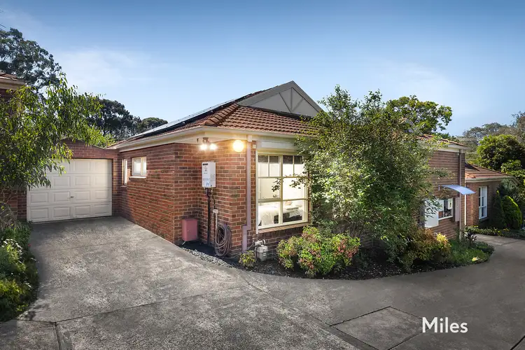 Main view of Homely unit listing, 2/25 Ellesmere Parade, Rosanna VIC 3084