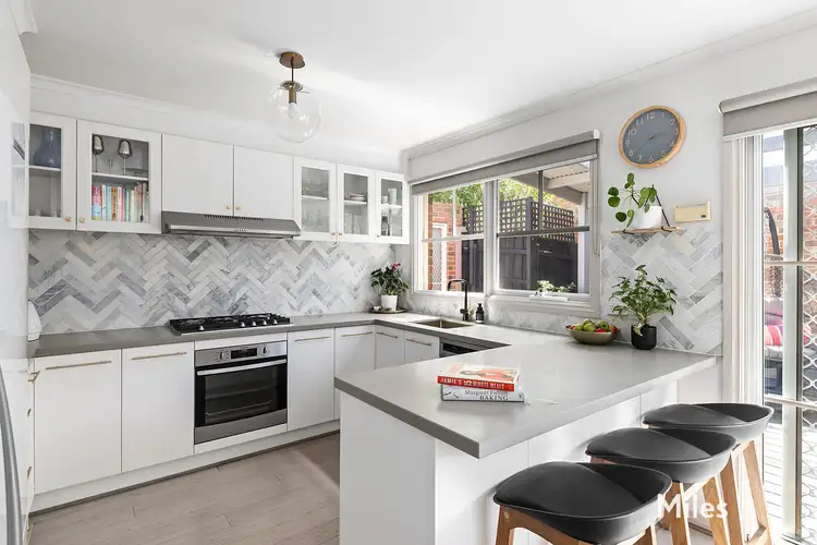 Third view of Homely unit listing, 2/25 Ellesmere Parade, Rosanna VIC 3084