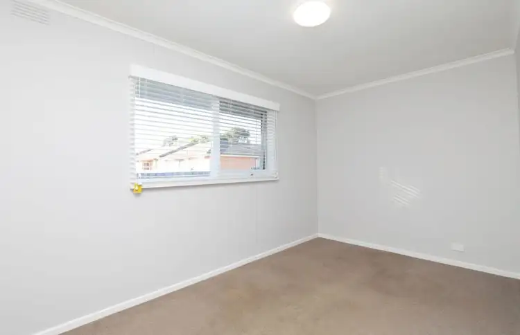 Fourth view of Homely unit listing, 4/17 Delacombe Court, Cheltenham VIC 3192