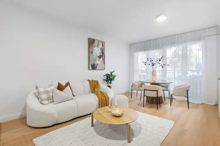2/58 Leicester Street, Carlton VIC 3053
