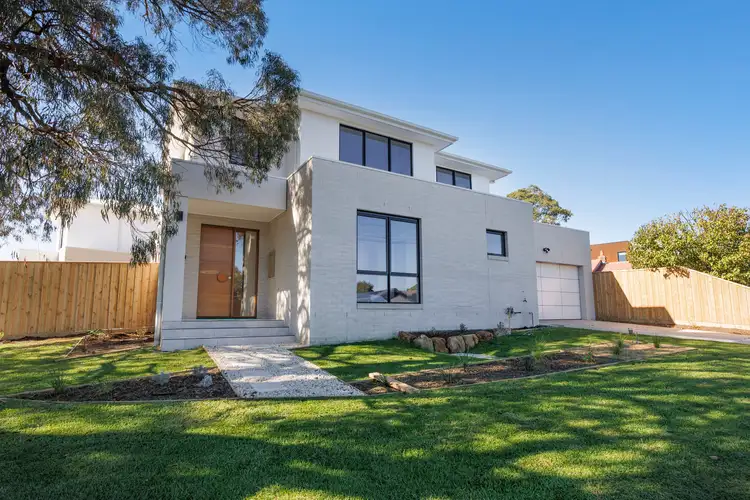 12 Warana Way, Mount Eliza VIC 3930