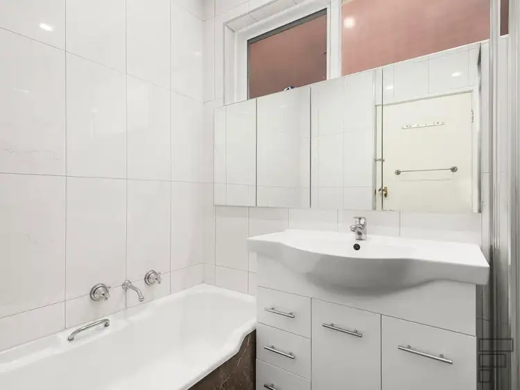 Fourth view of Homely apartment listing, 4/15 Anderson Street, Caulfield VIC 3162
