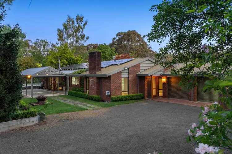 6 Mount Helen Drive, Mount Helen VIC 3350