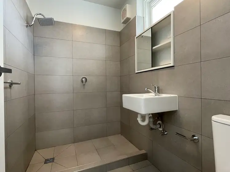 Fifth view of Homely apartment listing, 4/2 The Avenue, Balaclava VIC 3183