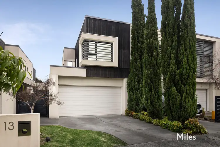 13 Ironbark Crescent, Ivanhoe VIC 3079