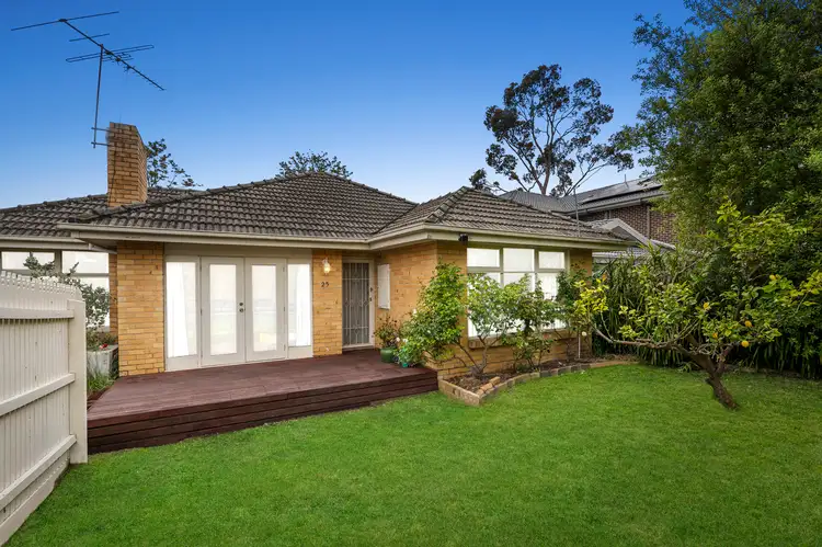 Main view of Homely unit listing, 1/25 Ian Grove, Mount Waverley VIC 3149