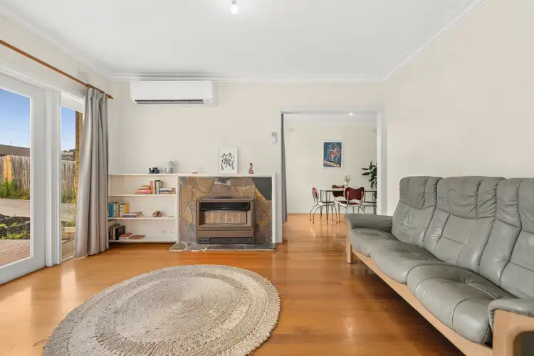 Second view of Homely unit listing, 1/25 Ian Grove, Mount Waverley VIC 3149