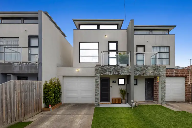 16B Milton Avenue, Clayton South VIC 3169