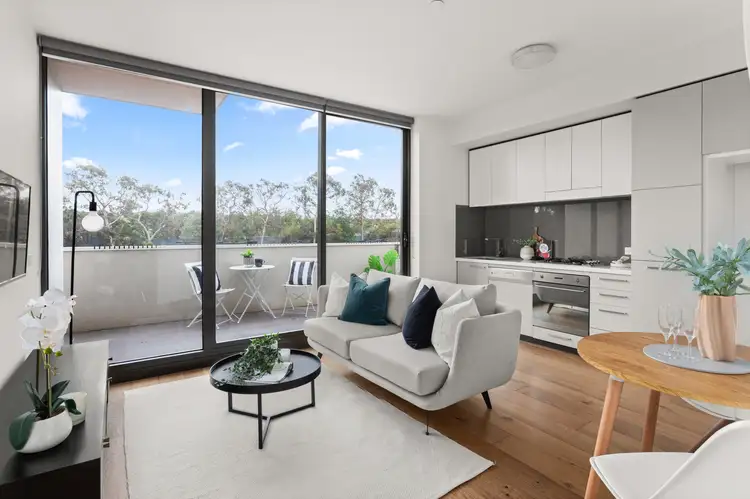 Second view of Homely apartment listing, 15/4 Wills Street, Glen Iris VIC 3146